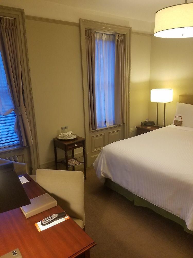 Wales 3* New York