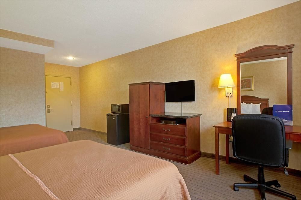Hotel West Farms