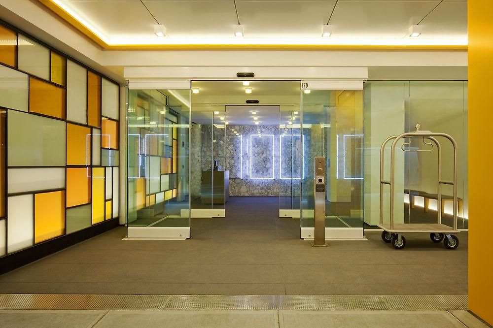 By Marriott Downtown Manhattan/world Trade Center Area 4*