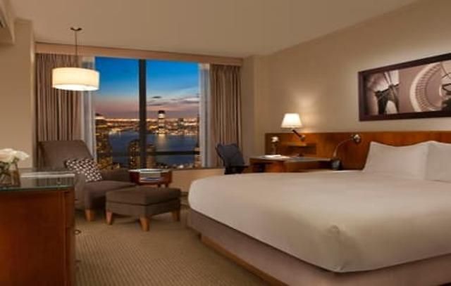 Millennium Downtown 4*
