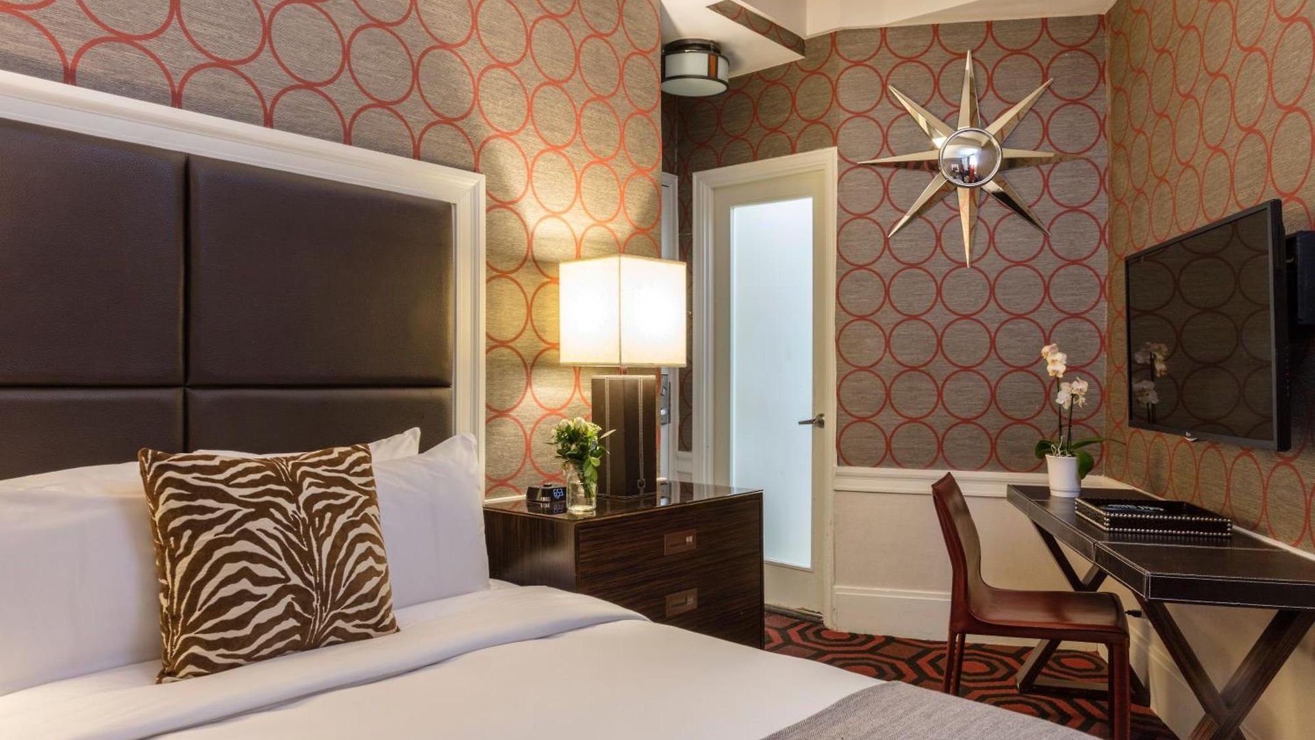 The Empire Hotel