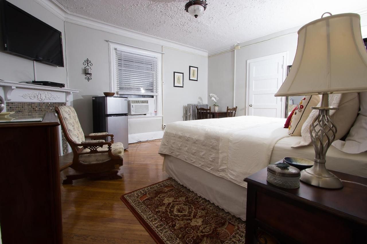 Bed & Breakfast A And Fayebed And Breakfast, Inc, 4*