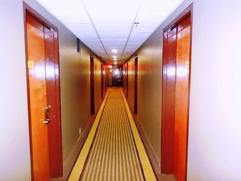 Super 8 By Wyndham Jamaica North Conduit 2* New York