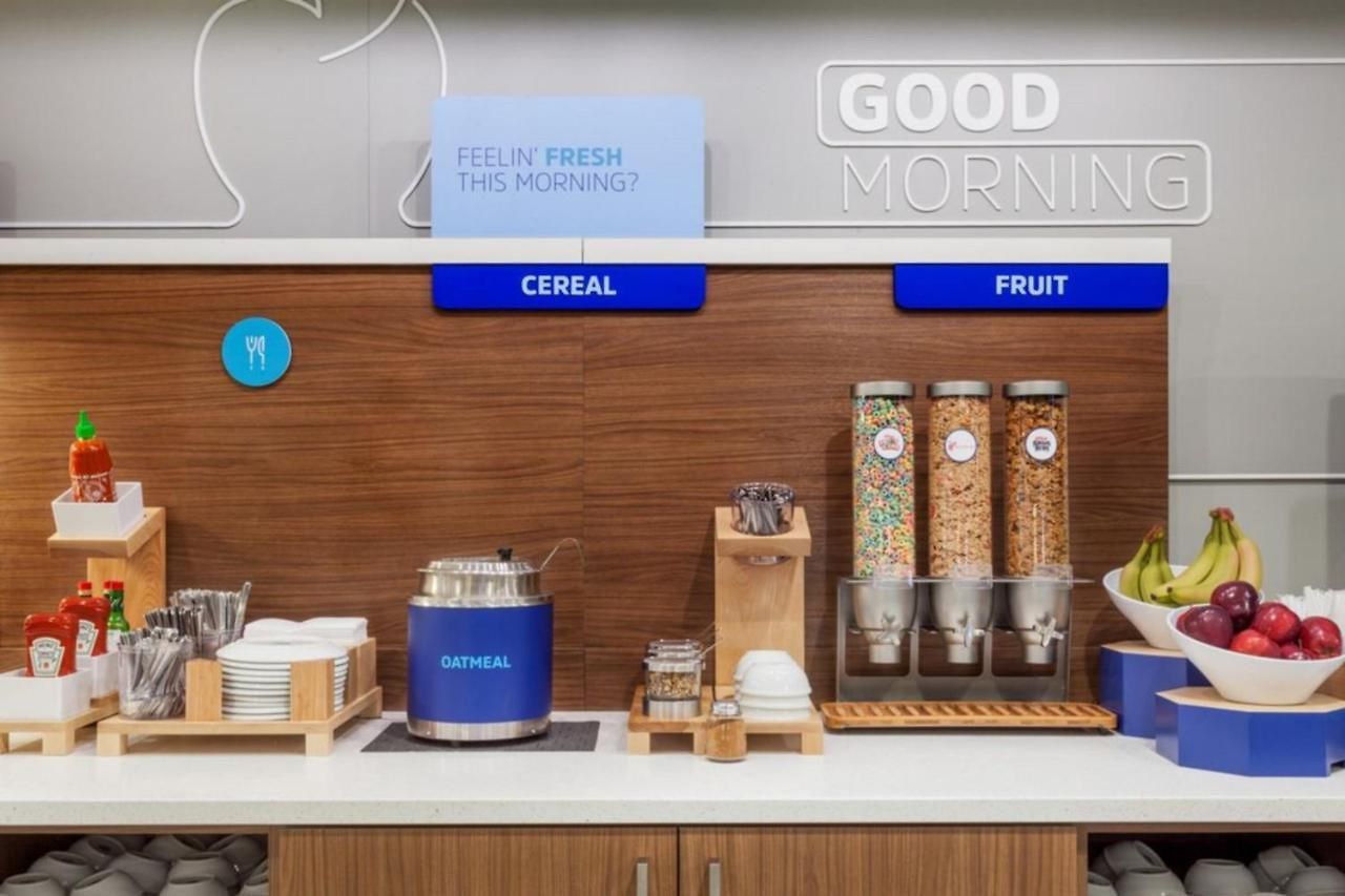 Express & Woodside Laguardia Airport Hotel 3*