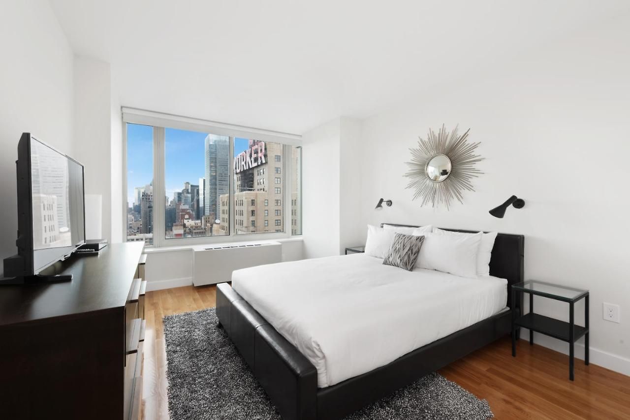Apartment Furnished Quarters At The Olivia *