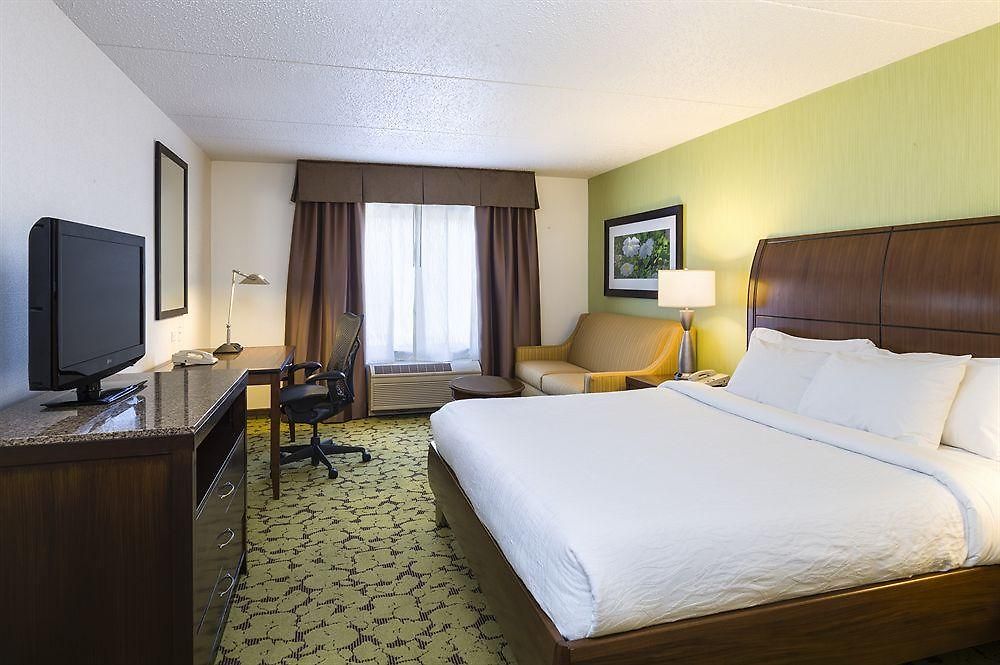 Hilton Garden Manhattan Midtown East - Newly Renovated