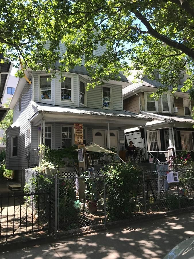 Classical American House * New York