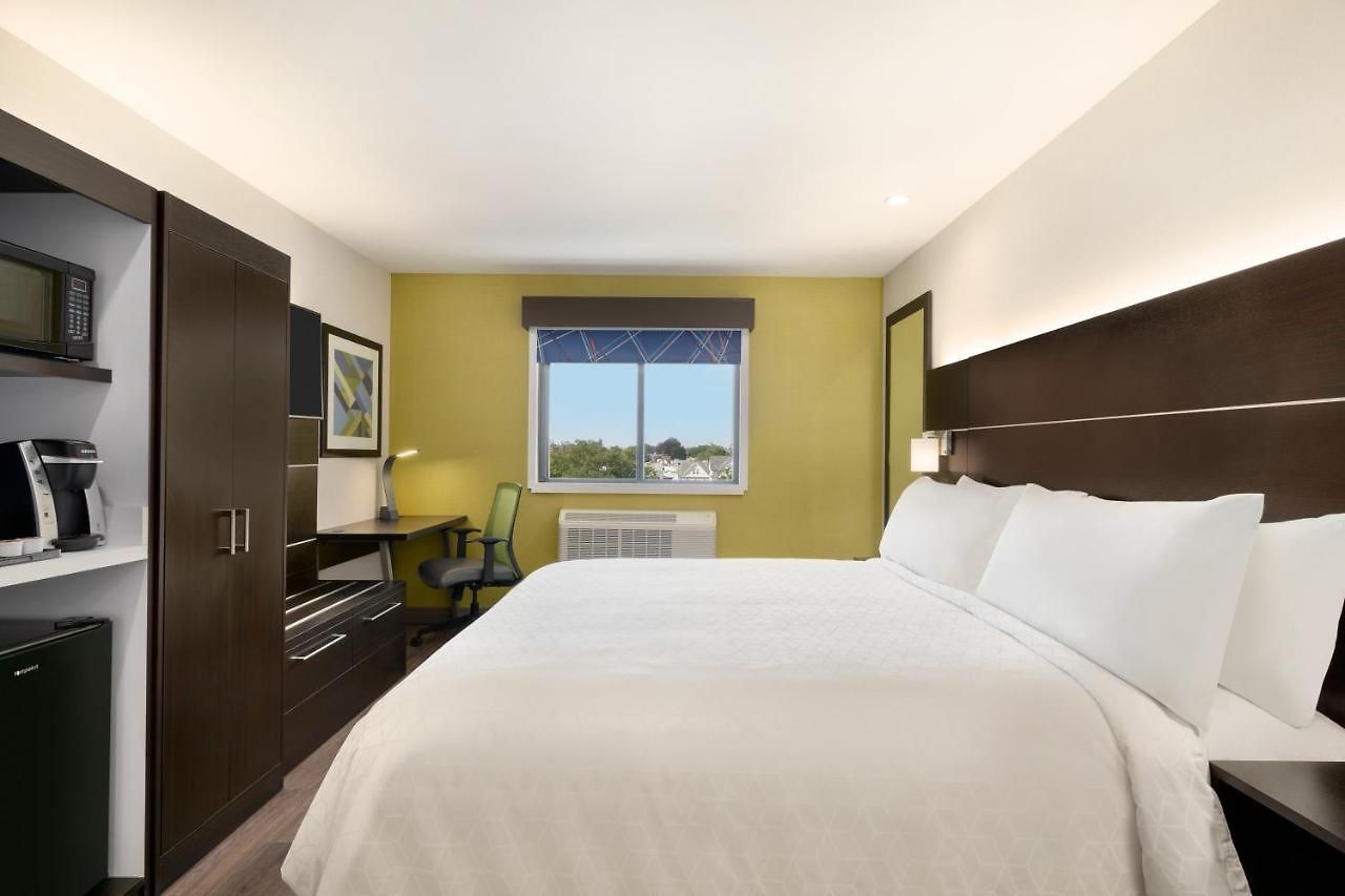 Express - Jamaica - Jfk Airtrain - Nyc By Ihg Hotel New York
