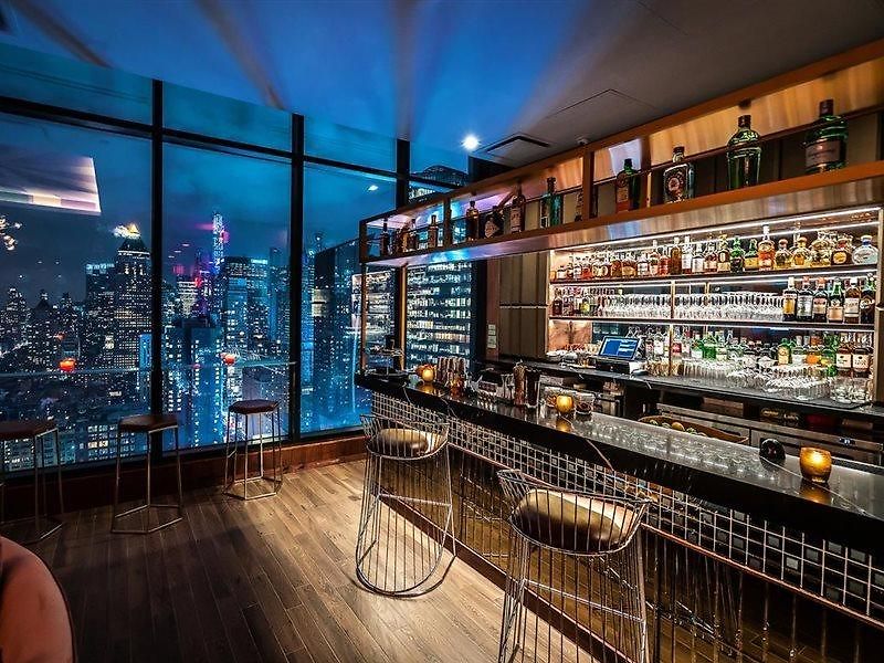 Aliz Times Square 4*