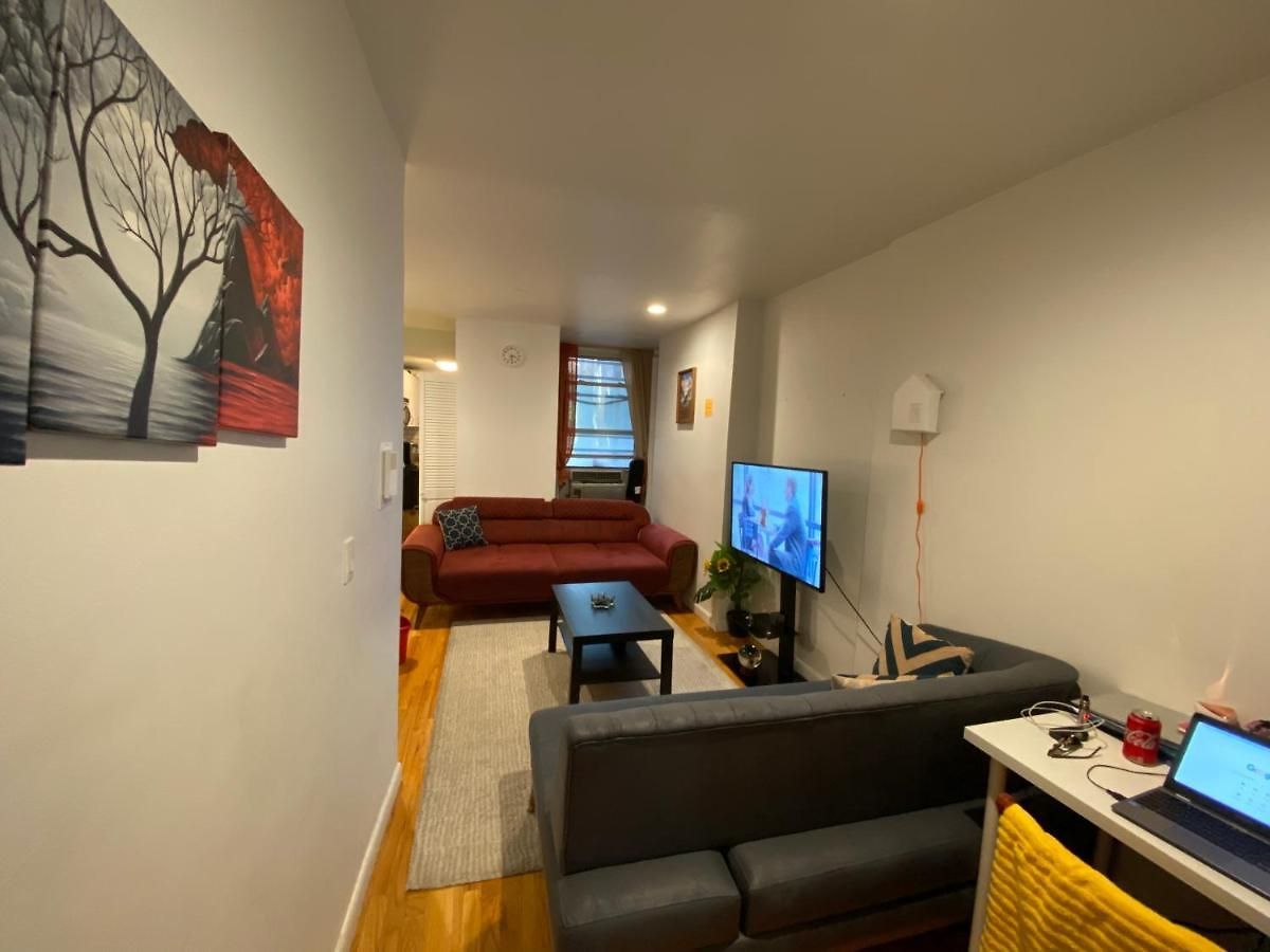 Hostel Shared In Times Square