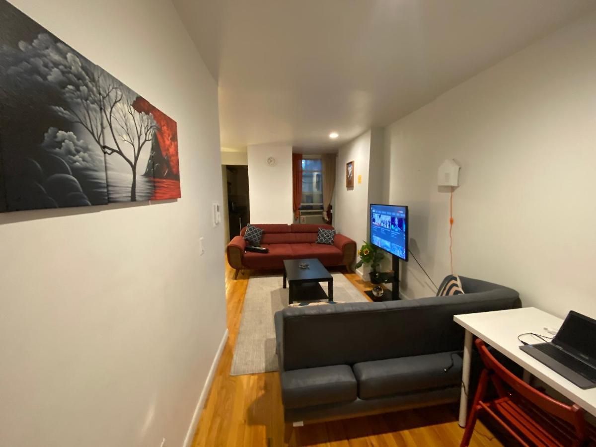 Hostel Shared In Times Square New York