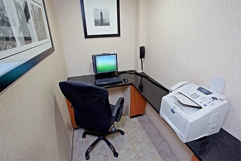 Express Brooklyn By Ihg New York