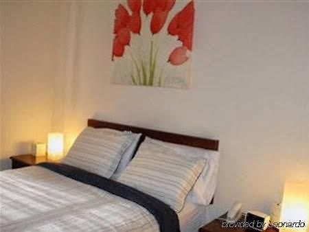 Metro *