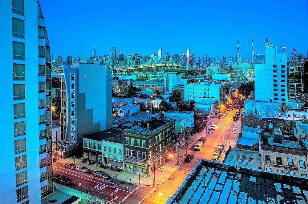 Vetiver / Manhattan Skyline Hotel 3*