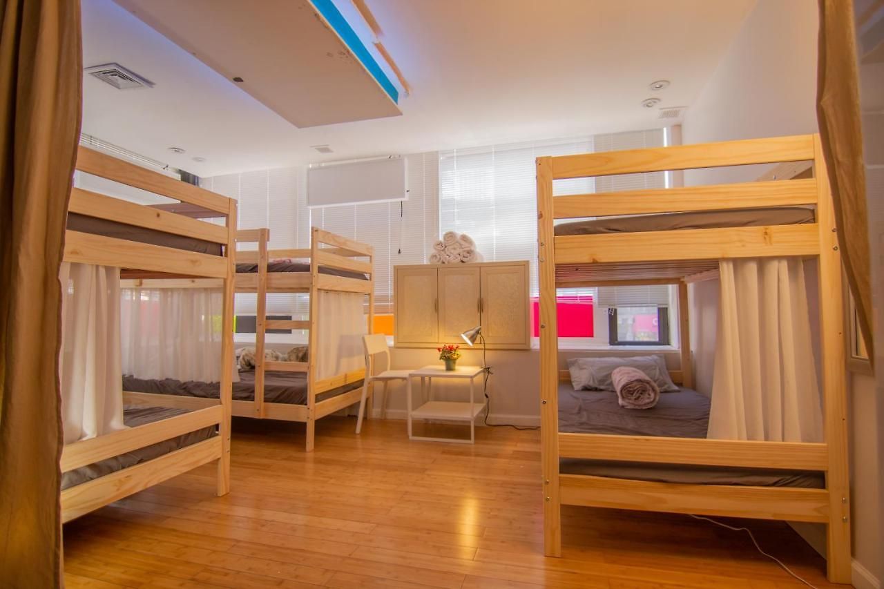 Prime Tourist Location! Midtown Hostel *