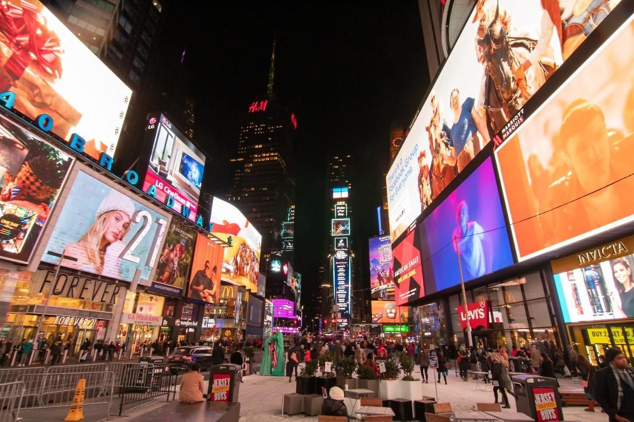 Prime Tourist Location! Midtown Hostel