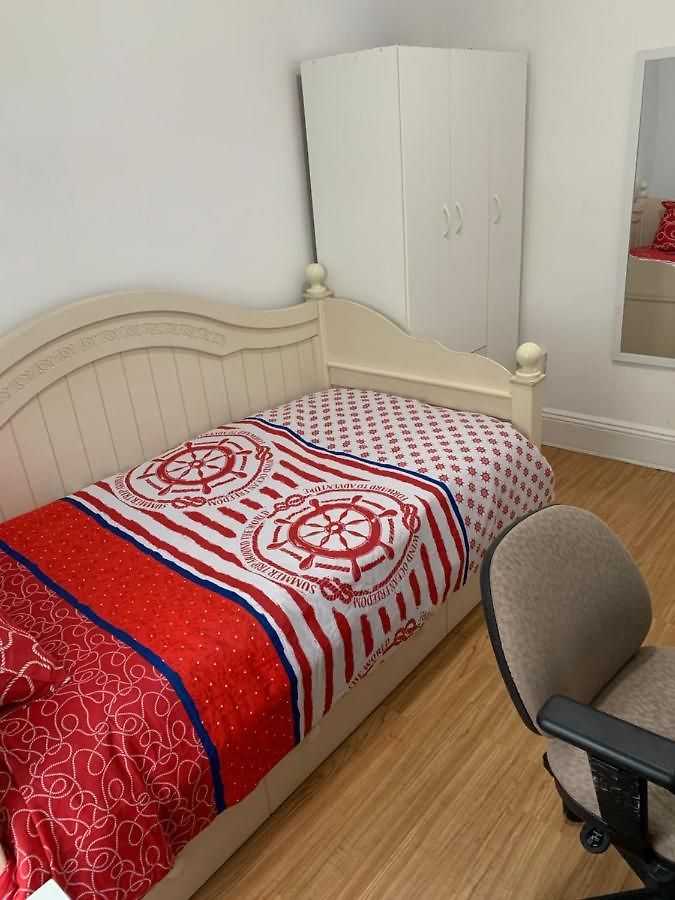 Classical American House 4 Guest house *