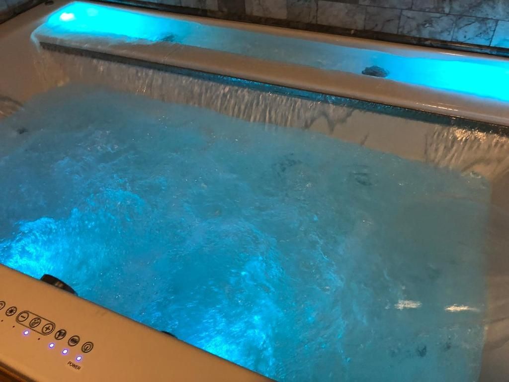 Northern Lights Mansion Bed & Breakfast 4*