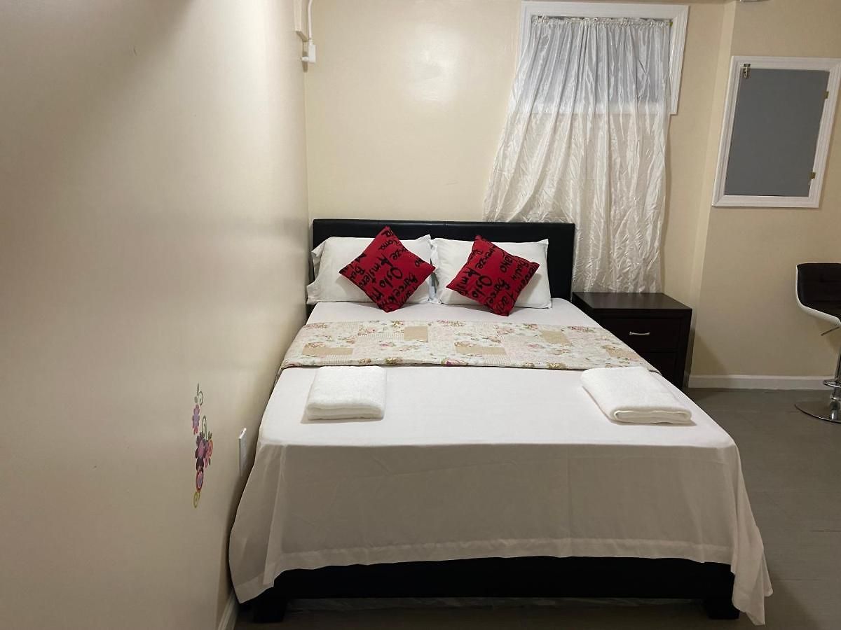 A Private In Queens * New York