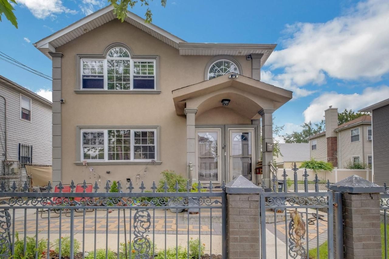 Modern Cozy 3br Just 10 Mins From Jfk!