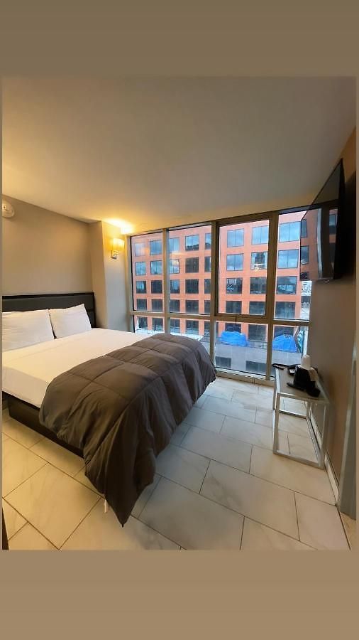 Hotel Henny 3*