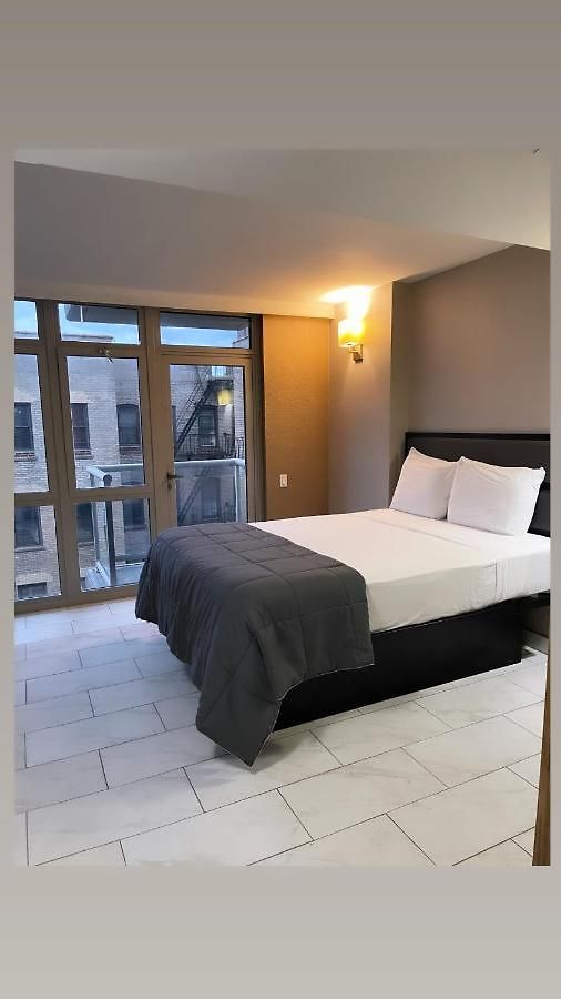 Hotel Henny