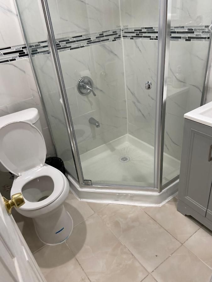 A Private In Queens Guest house New York