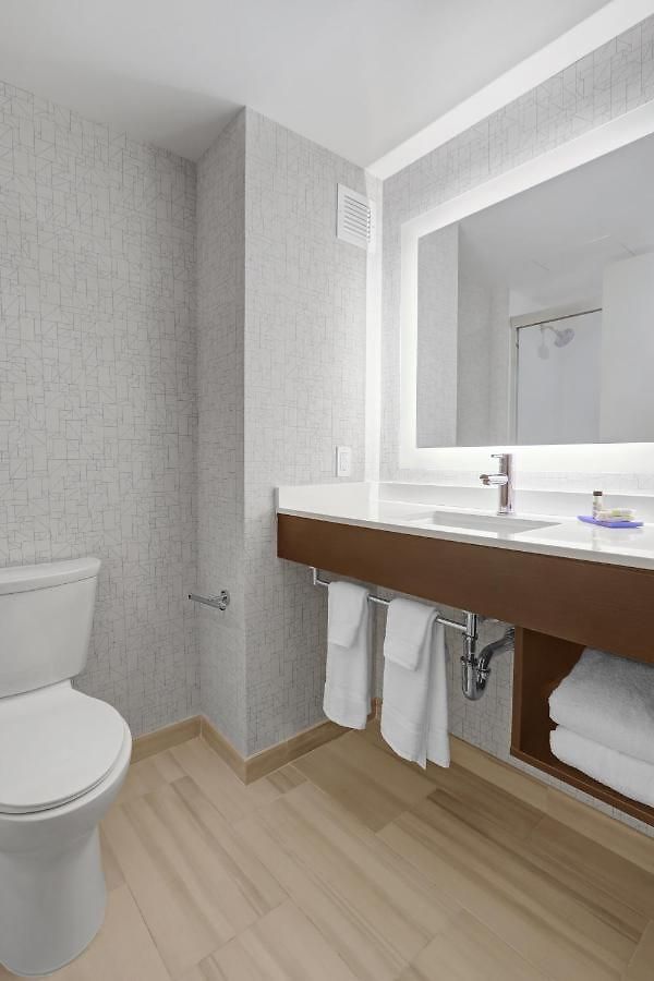 1200 Hotel 3*