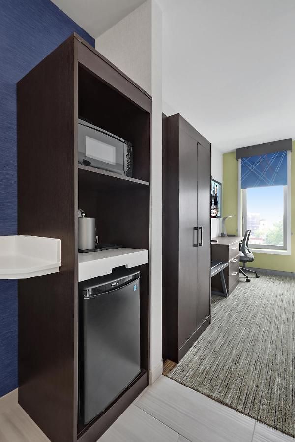 Hotel 1200