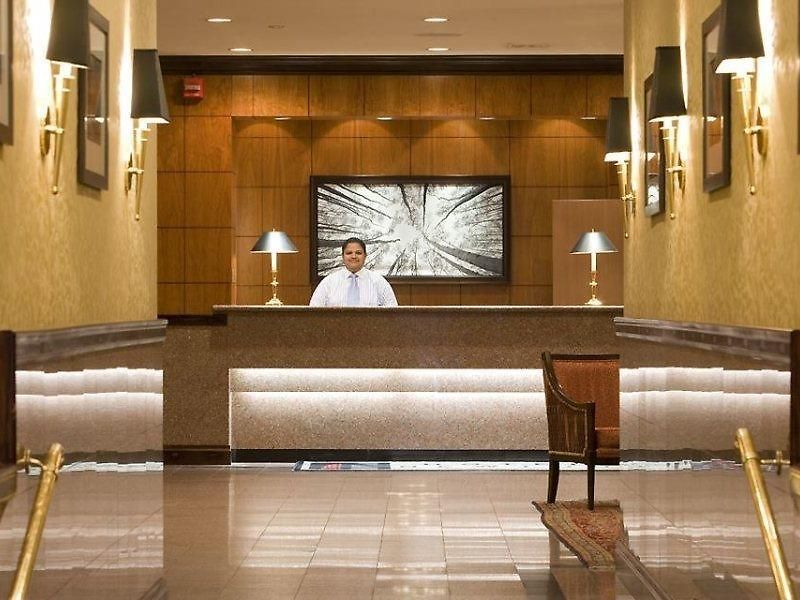 Newton Hotel