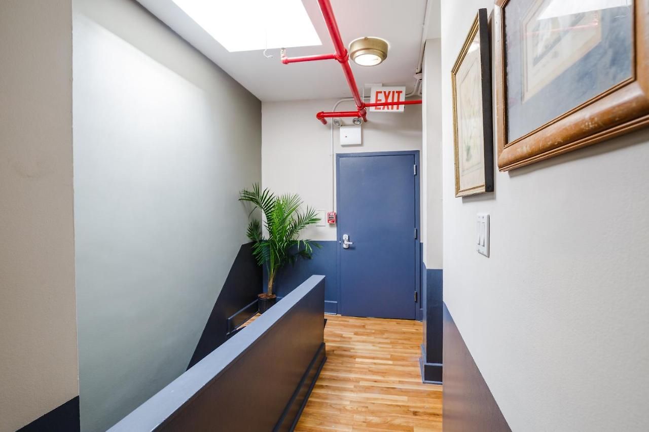 Lamartine Chelsea Hostel
