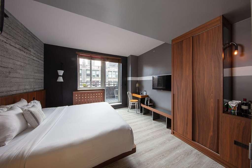 Henri 4* New York