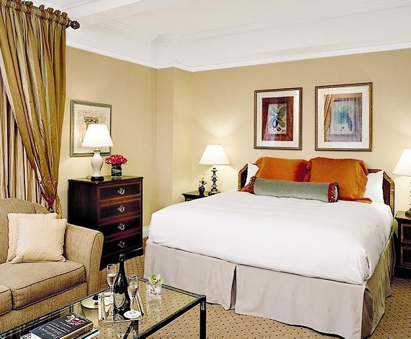 Warwick 4* New York