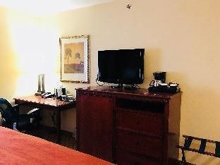 Hotel Queens County And New York