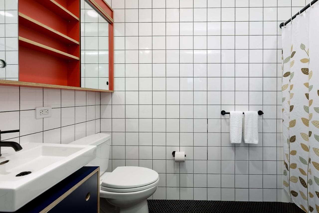 Aparthotel Placemakr Street 4*