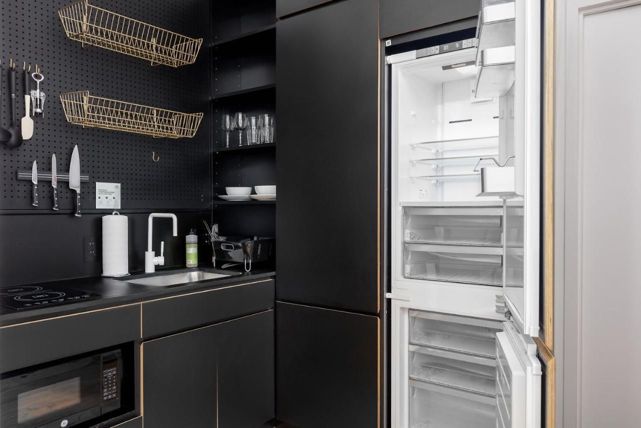 Placemakr Street Aparthotel