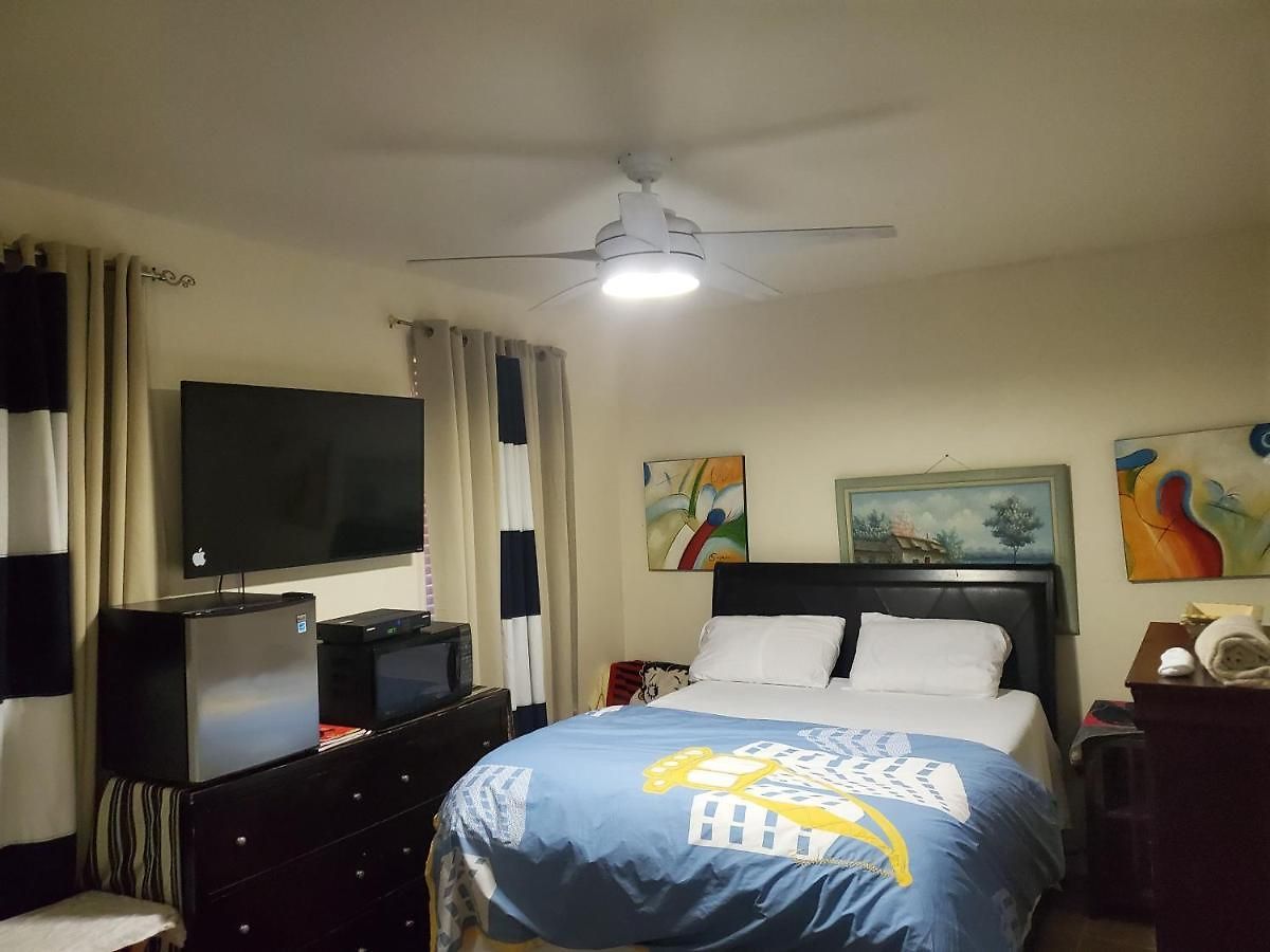 Private Spot Ower Little Secret Bed & Breakfast New York