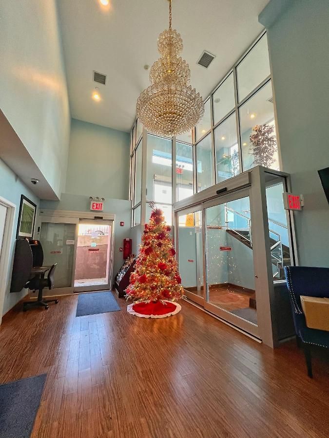 Ozone Inn & Suites Hotel