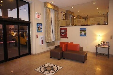 Hotel Comfort Near Barclays Center - Crown Heights 2*