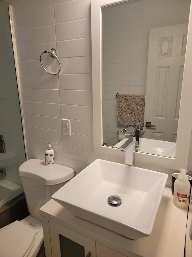 Comfortable And Neat 2 Bdr In Brooklyn *