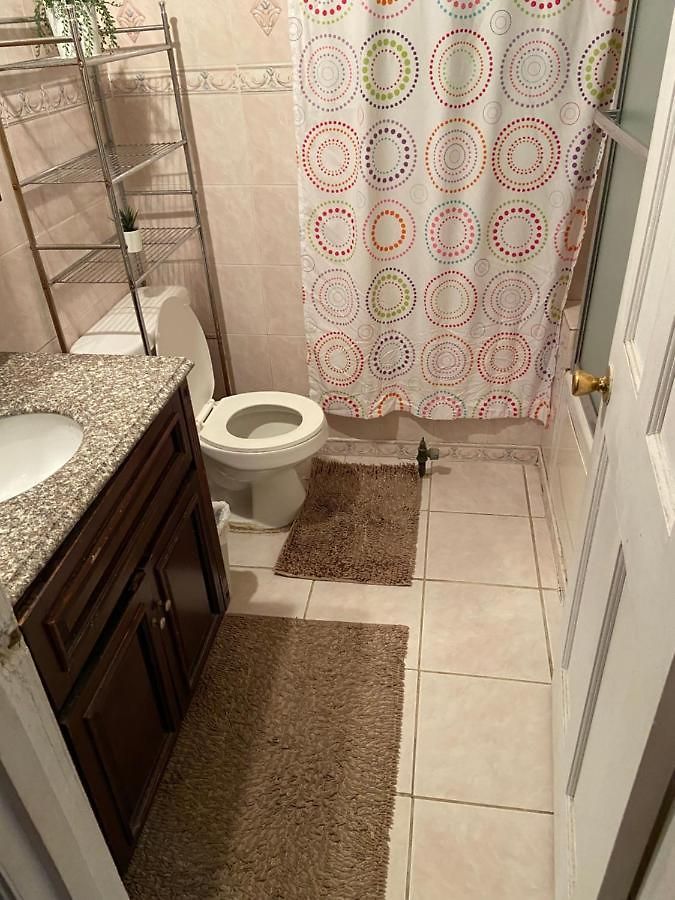 Guest house A Lavish In Queens New York