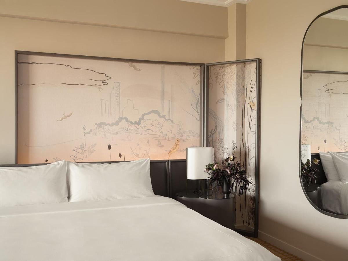 Park Lane Hotel