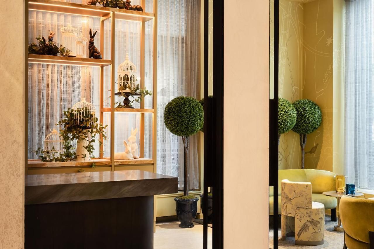 Park Lane Hotel