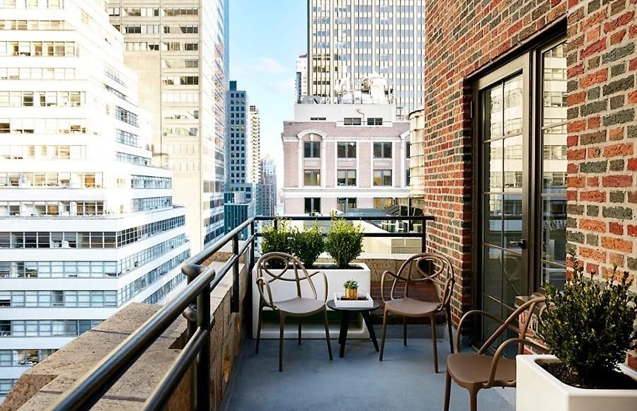 The Renwick 4*