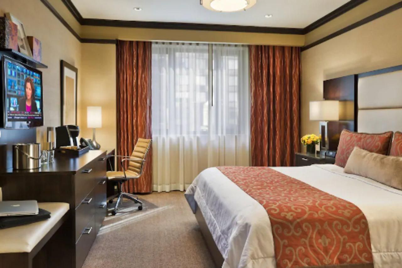 The Pearl 4*
