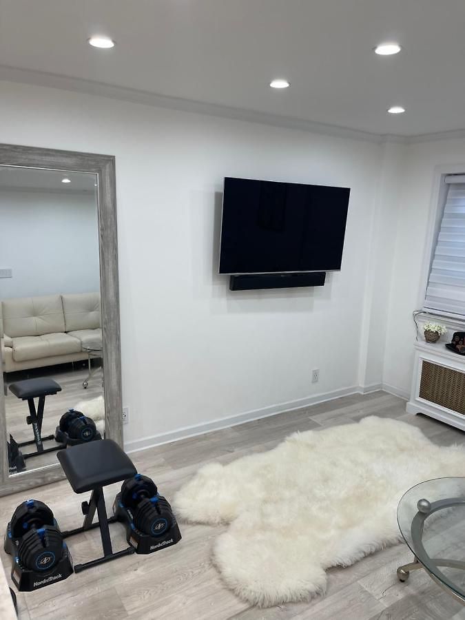 Renovated Jacuzzi Tub Nyc-lga-jfk Washer-dryer New York