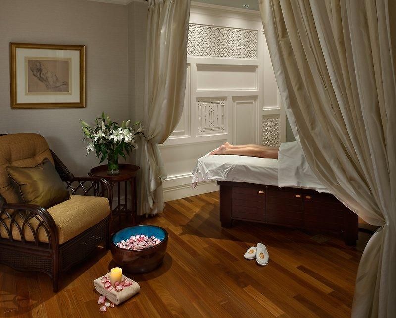 Hotel Plaza Athenee