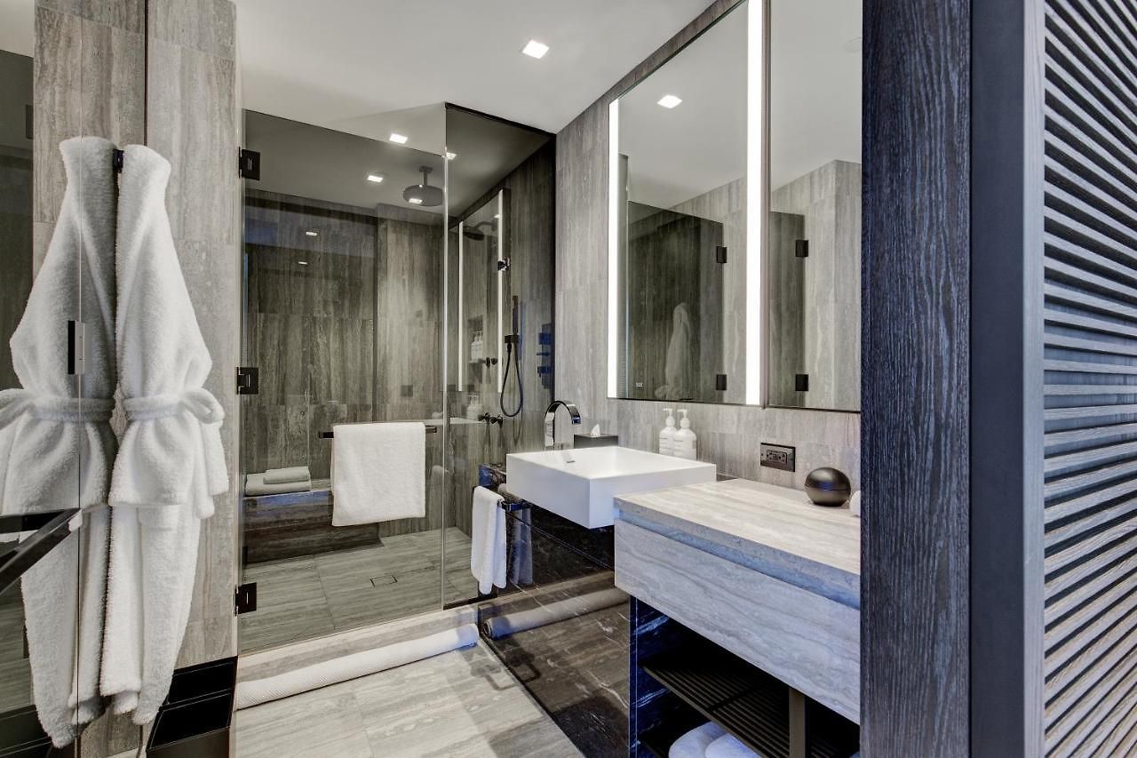 Equinox Hotel 5*