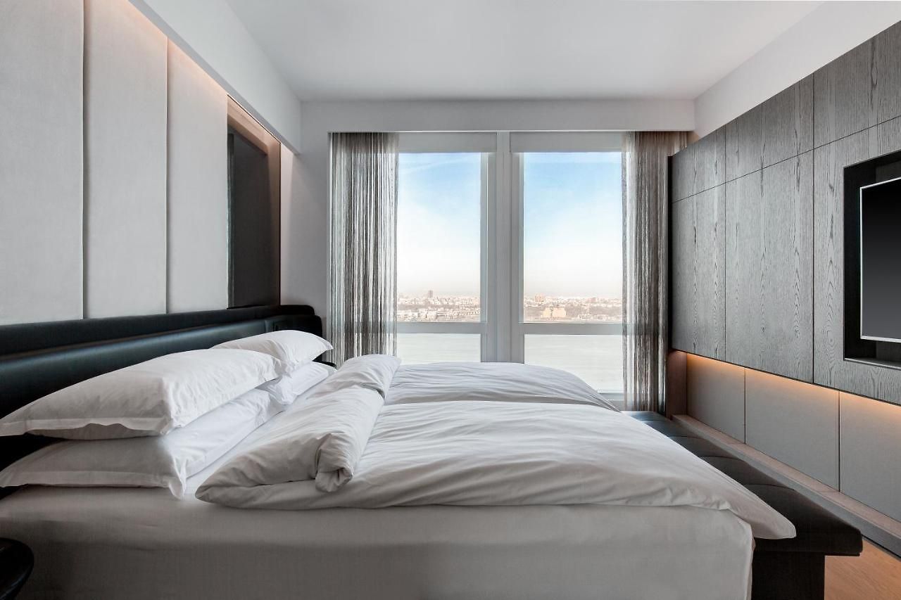 Equinox Hotel