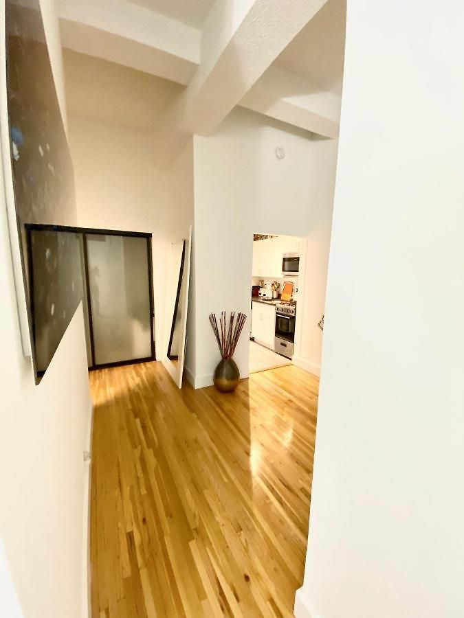 Luxury Next To Times Square Apartment